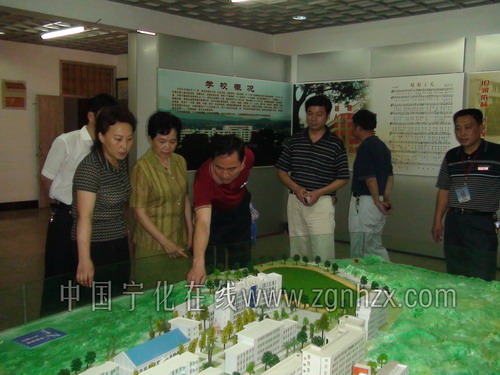 陳鳳珠副市長到寧化六中檢查高考考前工作