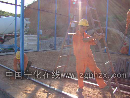 高溫下，永寧高速公路建設戰猶酣