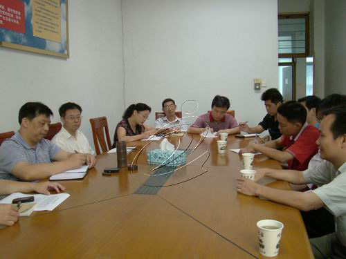 開言路問計(jì)網(wǎng)友　圖良策辦好網(wǎng)站