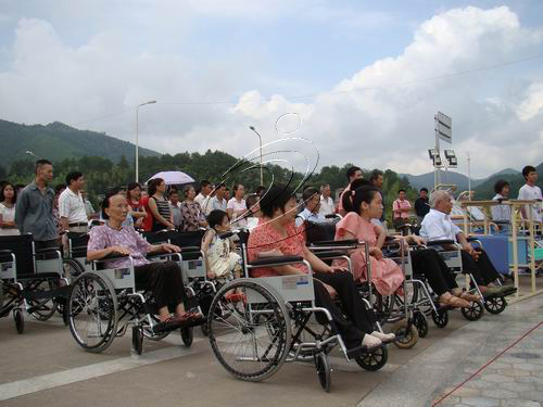 寧化80余名殘疾人獲贈輪椅