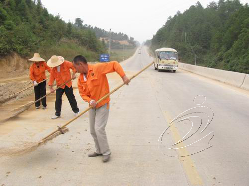 寧化公路分局護路清障迎祭祖