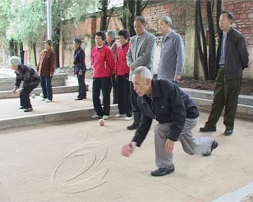 老年人地擲球賽在寧化舉行