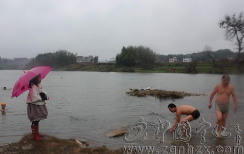 “泳”斗寒冬  游出健康人生