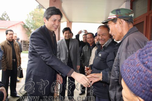 副省長洪捷序到寧化慰問困難眾