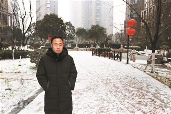 楊帆說再遇到在公共場所吸煙的人還會(huì)阻止 付垚 圖