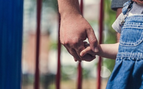 暖爸給前世情人打造“時空膠囊”，浪漫初衷感動許多網(wǎng)友。（圖片來自臺媒）