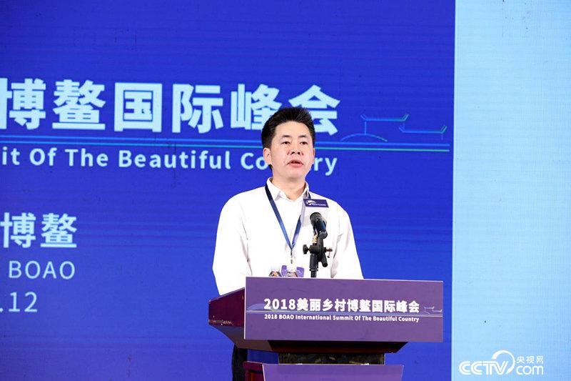 重慶市南川區(qū)委常委朱高云作最美推薦（李文亮/攝）