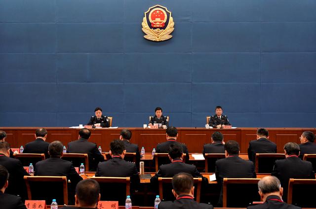 趙克志在全國公安國保榮譽(yù)證章頒發(fā)儀式上強(qiáng)調(diào) 鍛造忠誠警魂 強(qiáng)化責(zé)任擔(dān)當(dāng) 堅決維護(hù)國家政治安全和社會穩(wěn)定