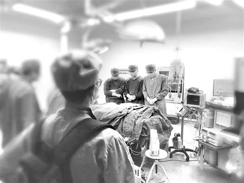 孩子爸爸的心臟會(huì)一直跳動(dòng) 另一種形式延續(xù)父愛(ài)