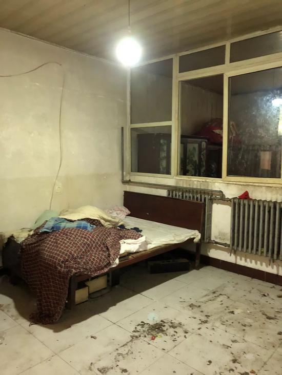  三胞胎在農村的家