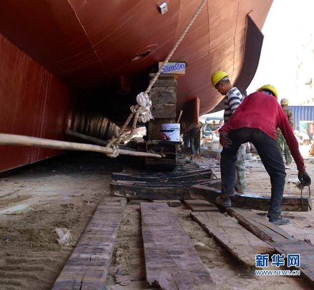 高溫“烤”驗下的石獅造船廠：揮汗如雨忙生產