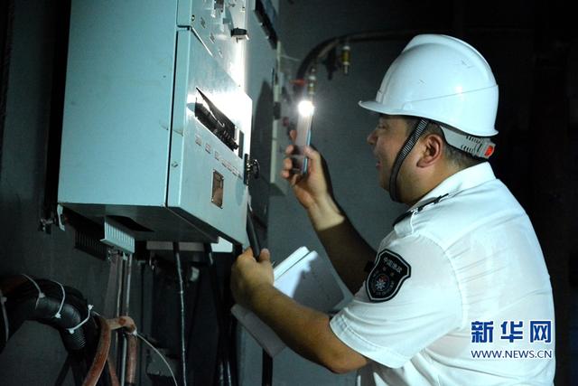 高溫“烤”驗下的石獅造船廠：揮汗如雨忙生產