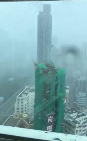 臺風(fēng)山竹導(dǎo)致深圳停水停電、塔吊倒塌、玻璃幕墻脫落、門砸死人？別再傳謠了！