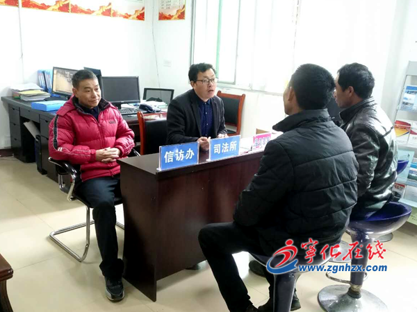 寧化湖村司法所法律扶貧解糾紛