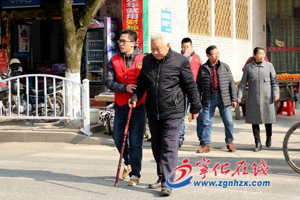 寧化：文明單位志愿服務隊上街協勤