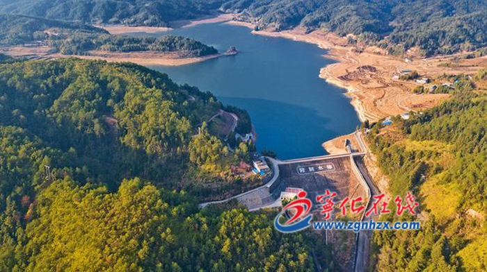 從柴油機、大水庫到風電場……