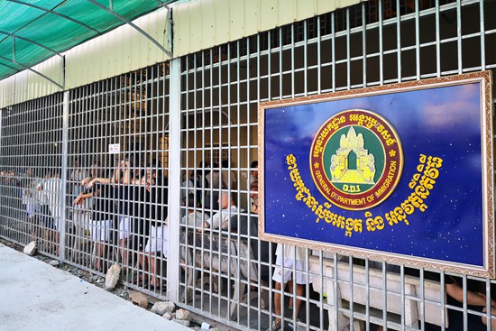 揭秘“殺豬盤”：培養感情為“養豬” 卷錢消失是“殺豬”