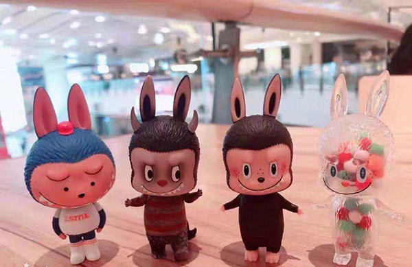 “59元就能買到的快樂，你買不買？” 迷戀盲盒的年輕人