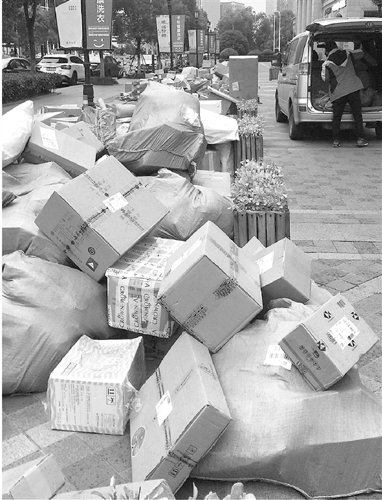 這兩天別催快遞了……雙11后有快遞員一天睡三小時(shí)