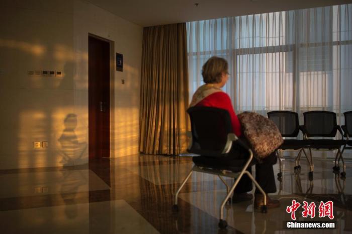 "資料圖：遭受婚內家暴的女性。<a