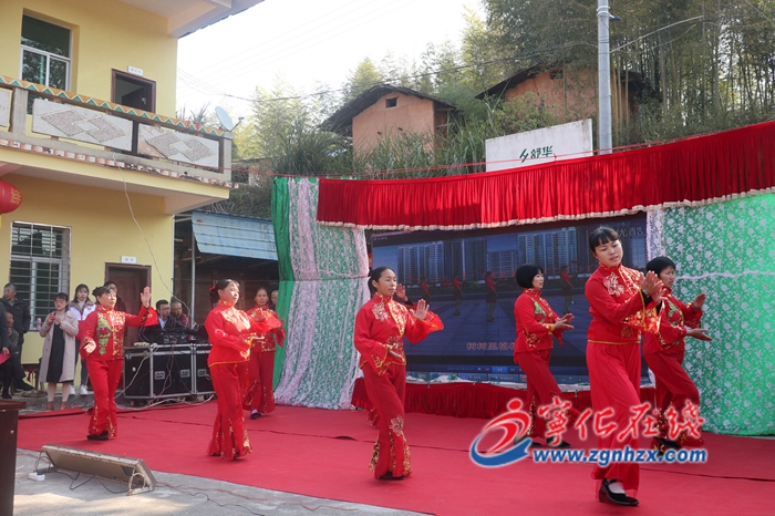 寧化：志愿服務(wù) 情暖老人