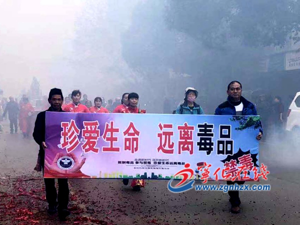 寧化湖村：文化踩街添新意 平安宣傳入人心