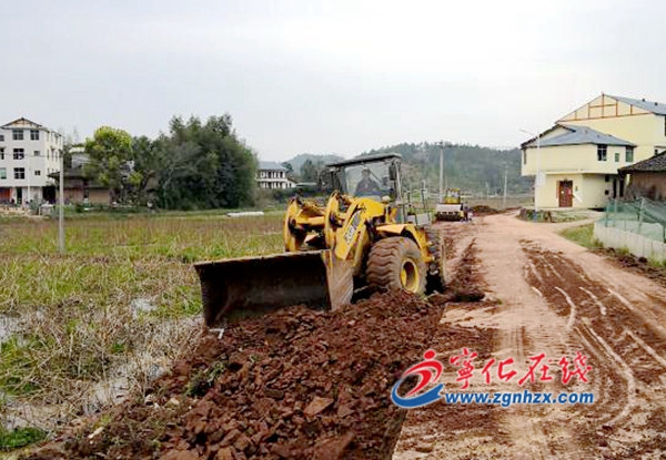 寧化淮土鎮(zhèn)“跨村聯(lián)建”產(chǎn)業(yè)路開工
