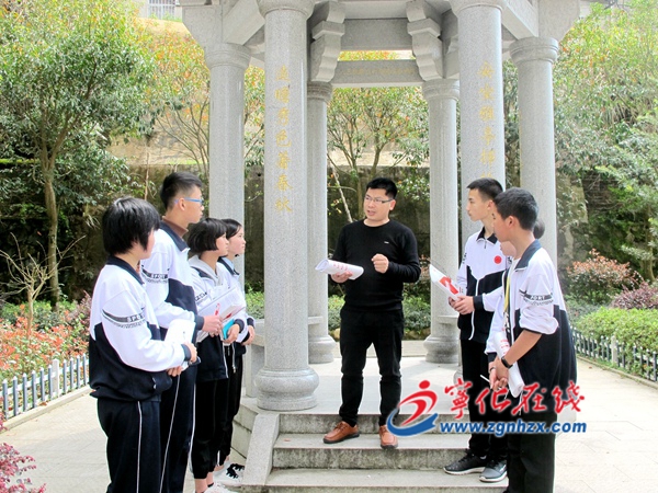 寧化鄧必樣：用愛書寫山區教育夢