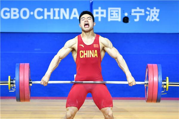 閩將石智勇打破男子73公斤級抓舉及總成績世界紀(jì)錄 