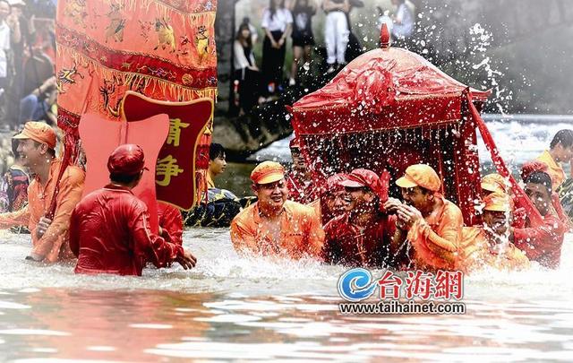 南靖梅林土樓媽祖文化節(jié)熱鬧開演