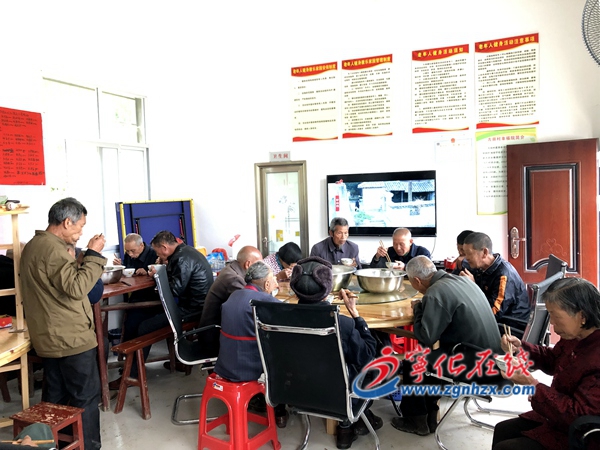 寧化方田鄉(xiāng)50名老人歡喜迎立夏