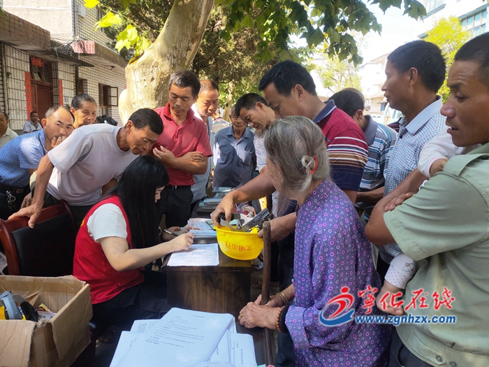 寧化曹坊鎮(zhèn)多部門下村現(xiàn)場(chǎng)辦公解難題