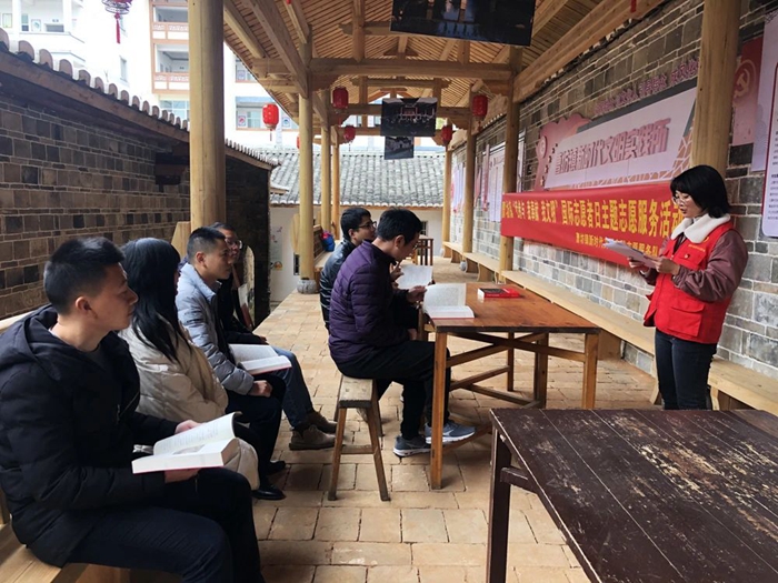 【風(fēng)展紅旗如畫(huà)】“紅色故事會(huì)”讓宣講更貼近群眾