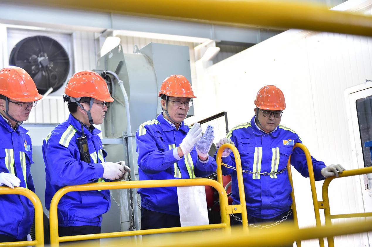 “連鋼創新團隊”工作中