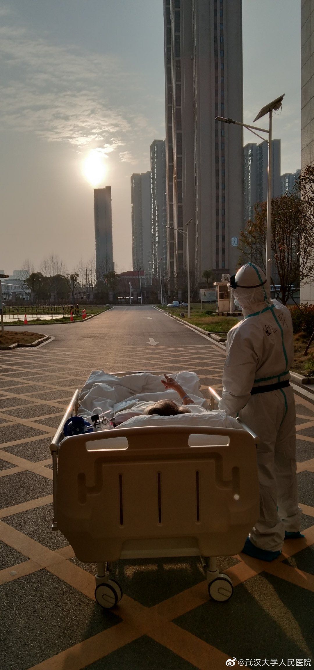 【抗疫一線報告】湖北連續15天當日新增治愈出院病例超過新增確診病例