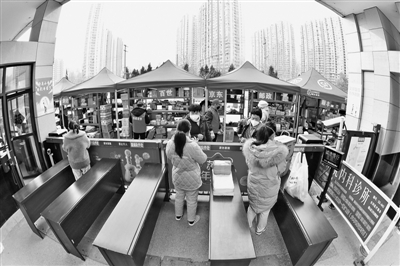 “疫情大考”下，快遞業(yè)給出的答卷你滿意嗎