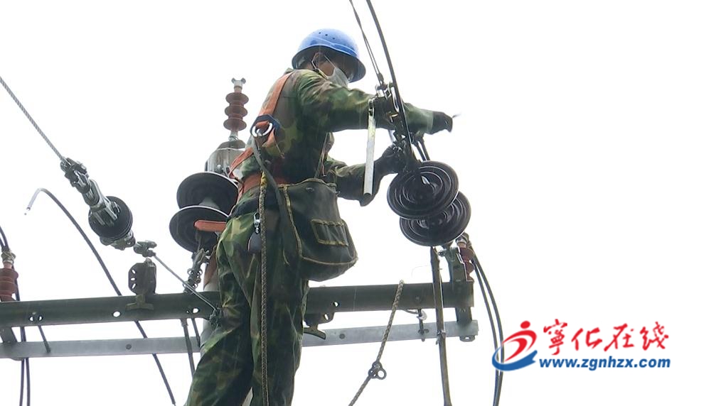 雷雨損毀線路，寧化供電公司快速搶修恢復供電