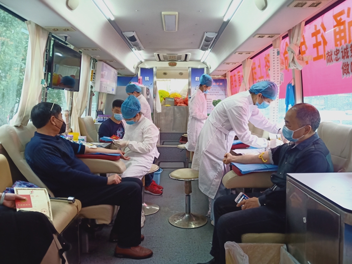 96人獻血3.12萬毫升！寧化衛健系統獻血戰“疫”