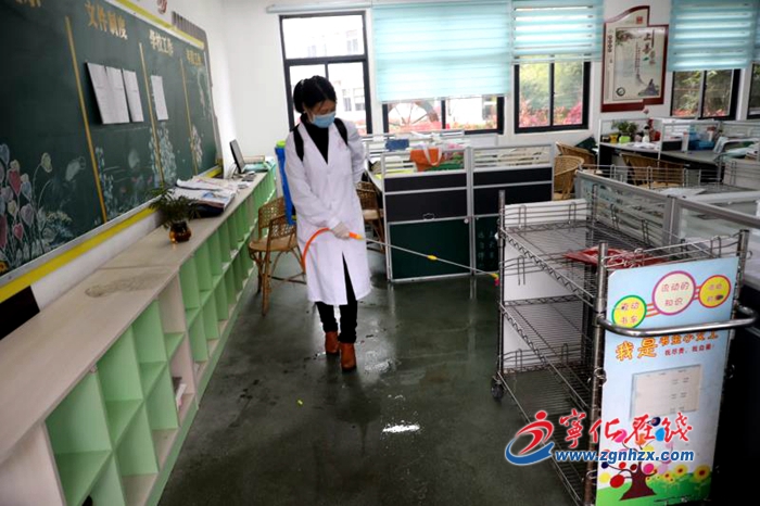 守望春天——致敬疫情下的教育工作者