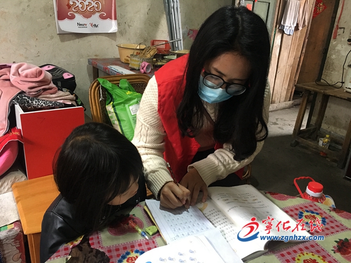 張海珠:抗疫教學(xué)兩不誤