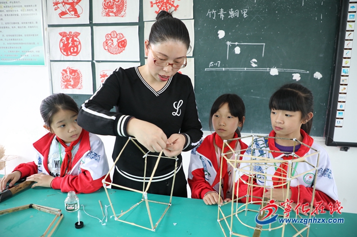 “讓孩子們了解傳統(tǒng)也是一種責(zé)任”