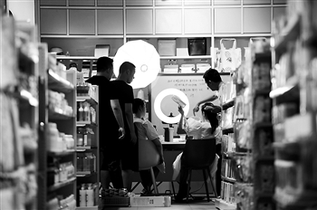 貨不對板、平臺“裝睡”……直播帶“禍”,這事歸哪個“法”管?