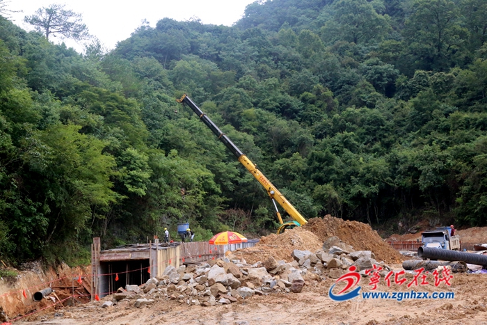 寧化：天鵝洞景區(qū)旅游基礎(chǔ)設(shè)施項(xiàng)目——天鵝湖工程施工進(jìn)行時(shí)