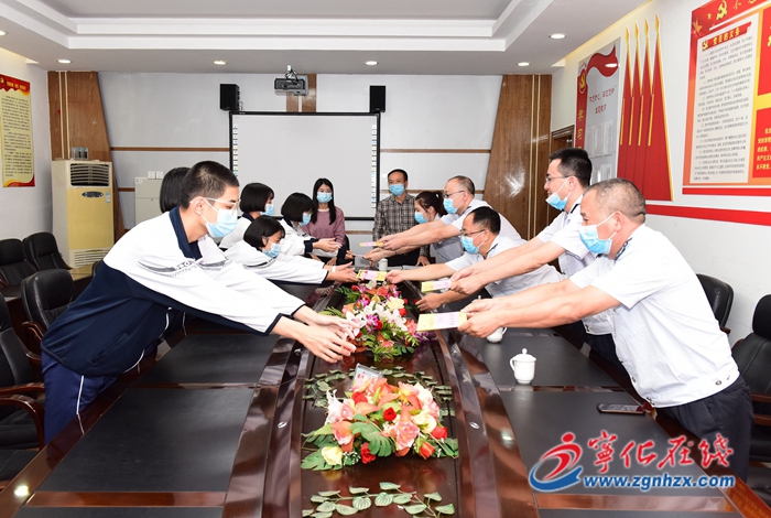 寧化稅務:24年資助貧困生1500多名