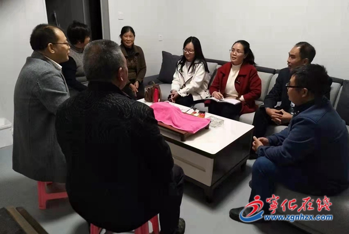 淮土鎮：綜治維穩保發展  民情夜談促和諧