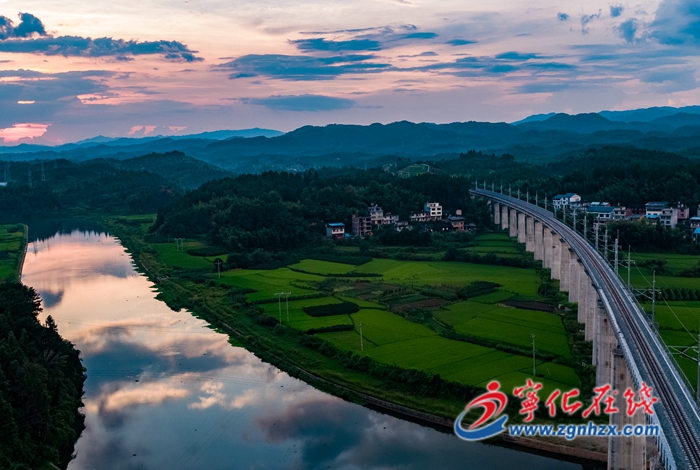 政府工作報告解讀|今后五年主要目標，堅持產城聯動，打造邊貿重鎮