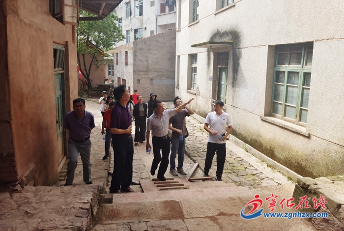 寧化縣委宣傳部在一線實踐活動中進(jìn)行黨史學(xué)習(xí)教育