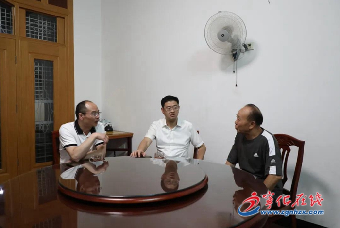 寧化縣領(lǐng)導(dǎo)走訪看望老干部