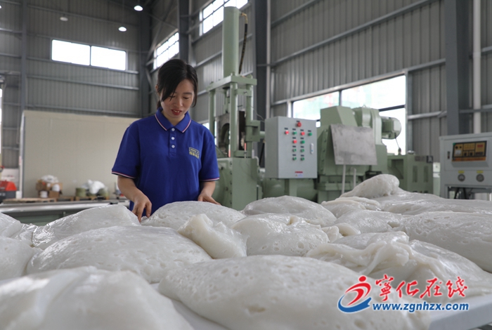 寧化:以商招商 延長硅膠產業鏈