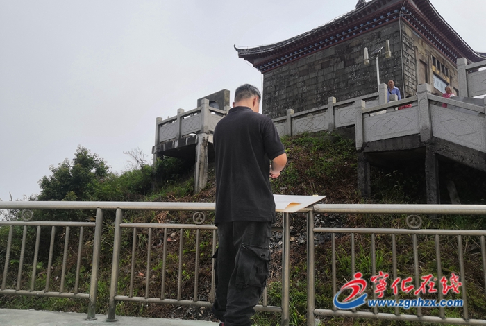 寧化開展“紅色石壁鎮,翰墨客家情”中國畫名家系列寫生活動